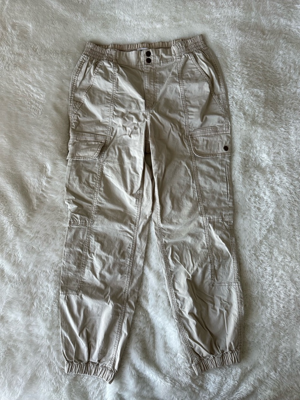 Garage size medium cuffed beige cargo pants